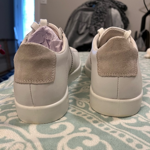 𝓔𝓬𝓬𝓸 𝓦𝓸𝓶𝓮𝓷'𝓢 𝓒𝓻𝓮𝓪𝓶 𝓼𝓷𝓮𝓪𝓴𝓮𝓻𝓢 - Picture 3 of 7